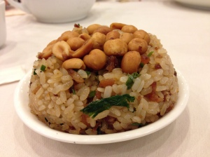 "Luo Mai Fan" (Glutinous rice with peanuts, chinese sausage, and scallions)